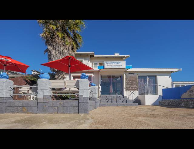 5 BEDROOM FREESTANDING FOR SALE IN OCEANVIEW HEIGHTS